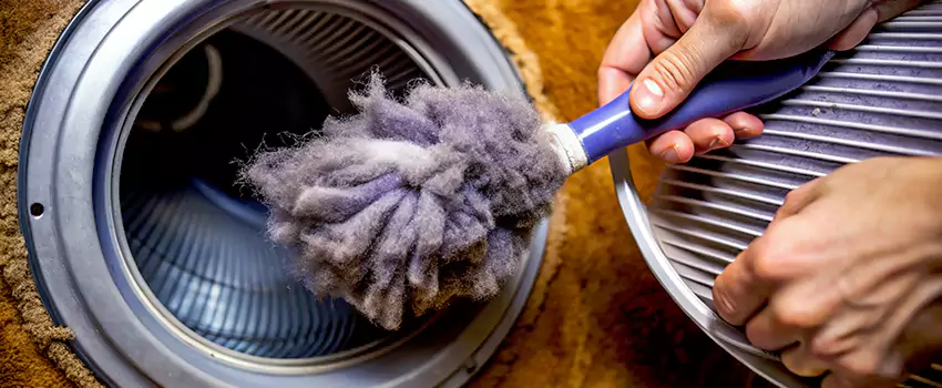 Signs Of A Clogged Dryer Lint Trap in Dover Bay, British Columbia